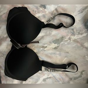 VS very sexy bra